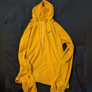 Brooks Hooded Long Sleeve Thermal